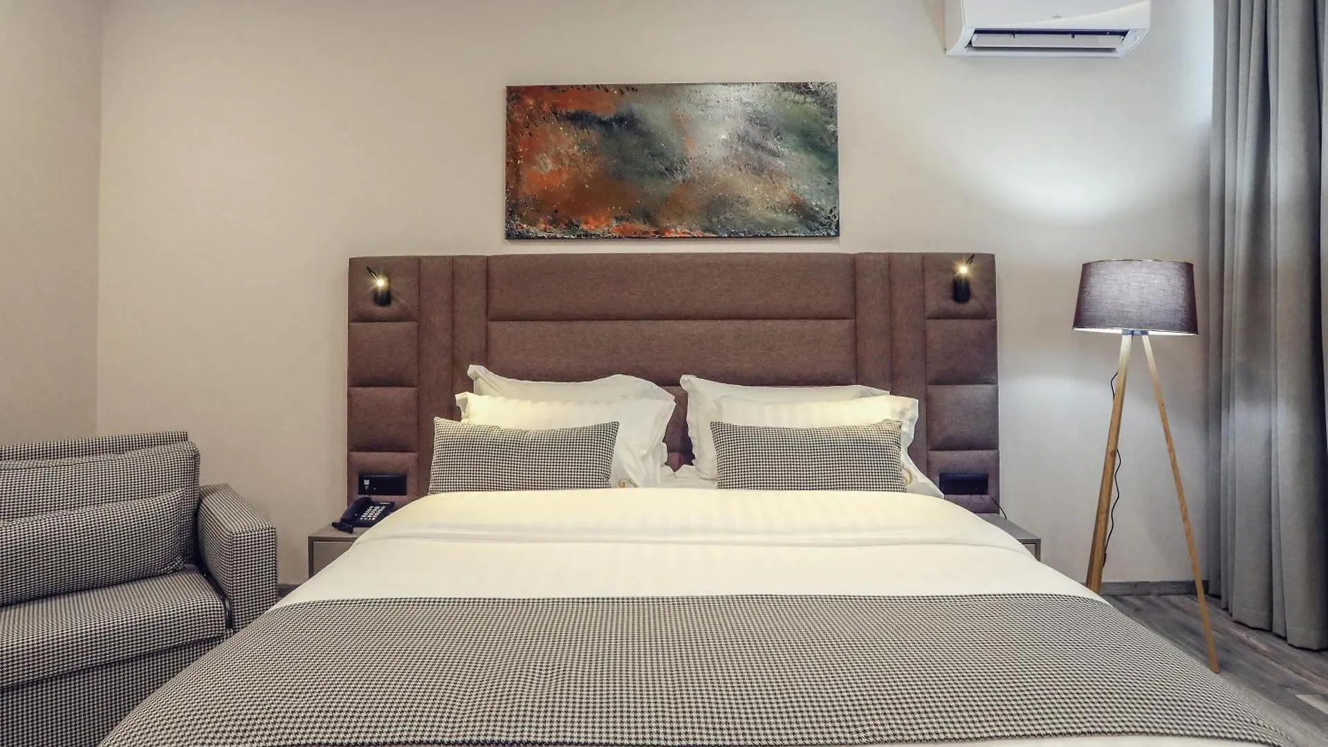 Hotel Dirista Shkoder